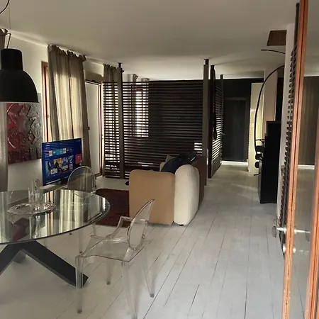 Apartment Rooftop Open Space Stra