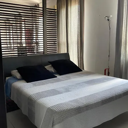 Rooftop Open Space 스트라